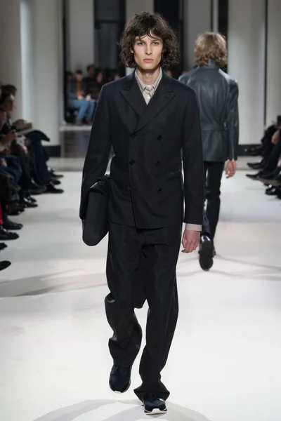 Look 2